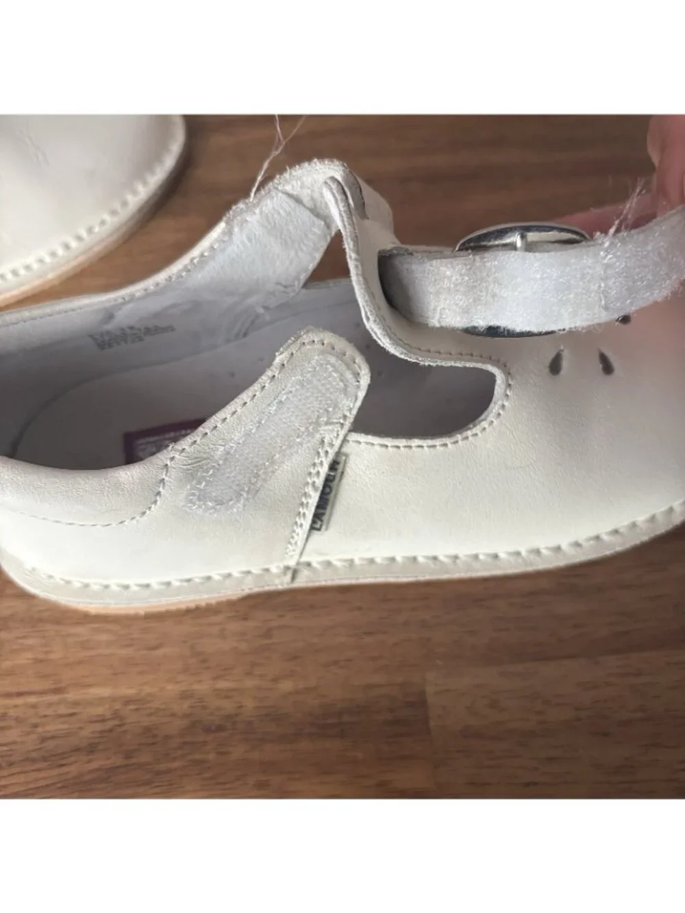 L'Amour Girls Shoes Classic Off White Leather Mary Jane T-strap Size 12 School